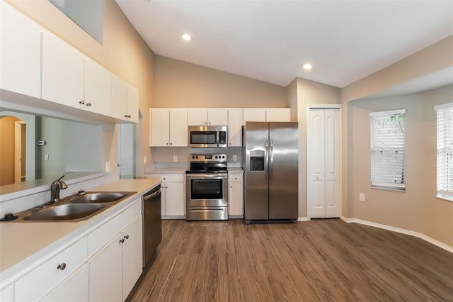 8375 GREYSTONE DRIVE, Lakeland, FL 33810