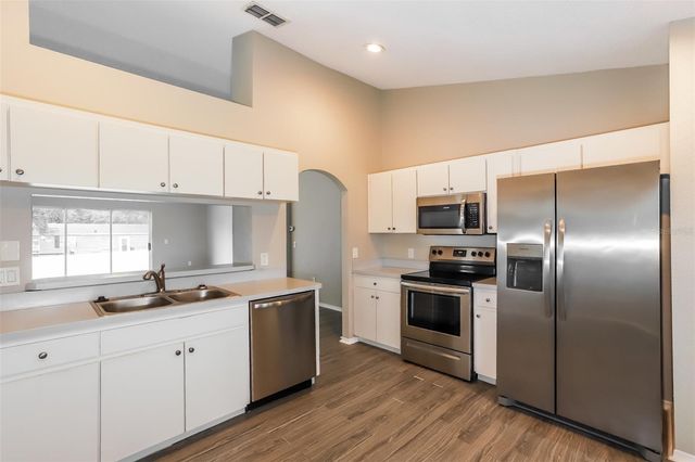8375 GREYSTONE DRIVE, Lakeland, FL 33810
