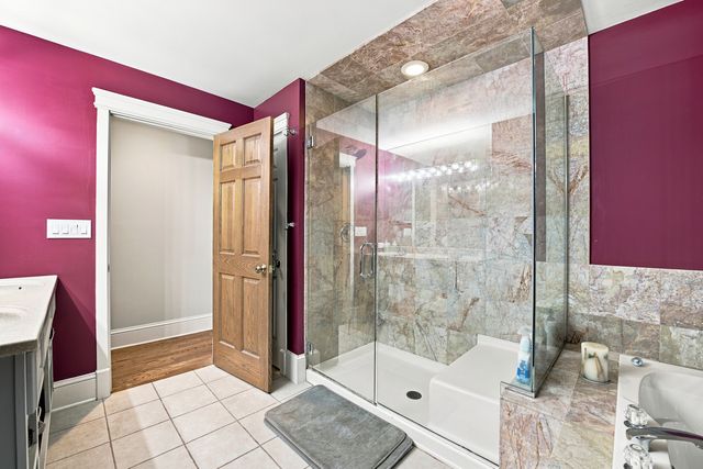 215 58th Street, Clarendon Hills, IL 60514