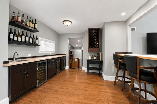 215 58th Street, Clarendon Hills, IL 60514