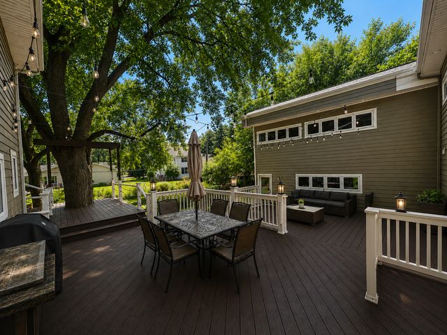 215 58th Street, Clarendon Hills, IL 60514
