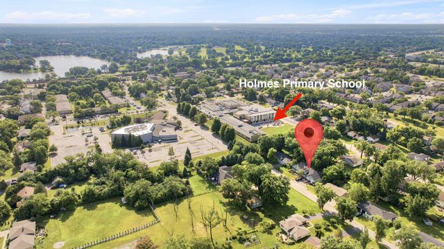 215 58th Street, Clarendon Hills, IL 60514