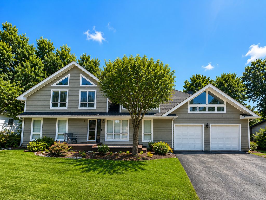 215 58th Street, Clarendon Hills, IL 60514