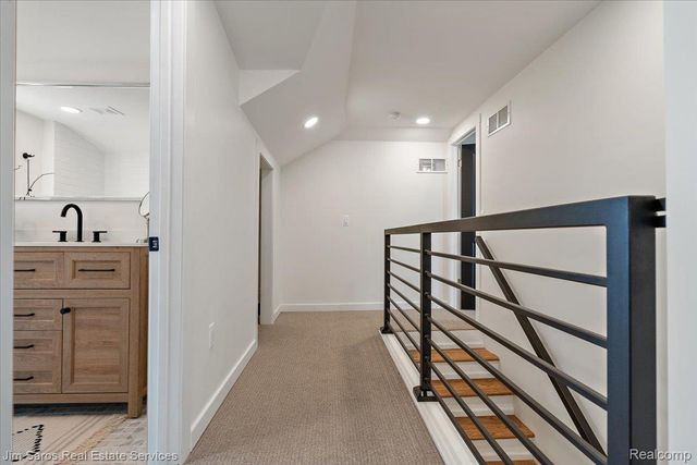 22505 Beach Street, St. Clair Shores, MI 48081