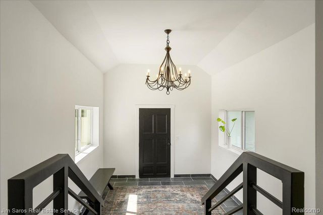 22505 Beach Street, St. Clair Shores, MI 48081