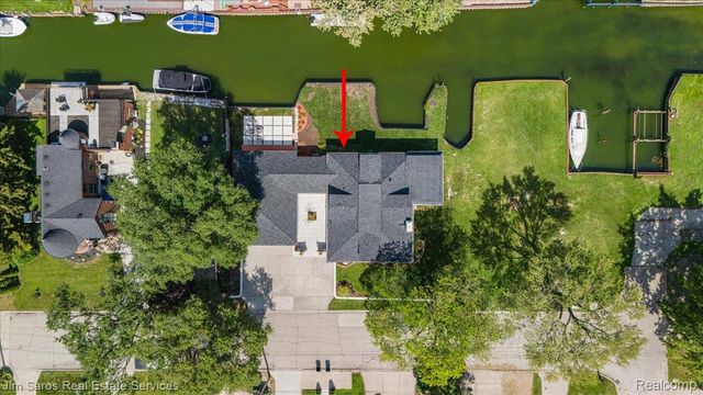 22505 Beach Street, St. Clair Shores, MI 48081