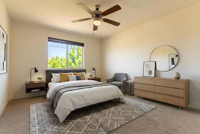 563 Mesa Drive S, Madera, CA 93636