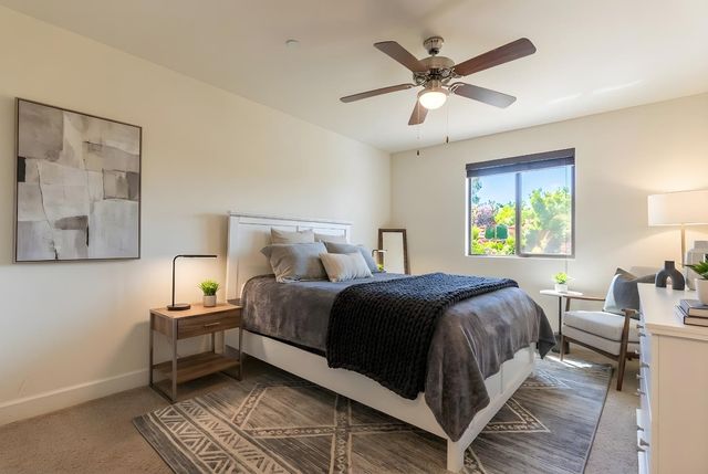 563 Mesa Drive S, Madera, CA 93636