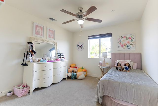 563 Mesa Drive S, Madera, CA 93636