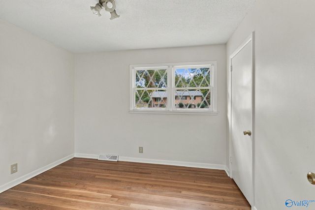 513 Ronald Drive SE, Huntsville, AL 35803