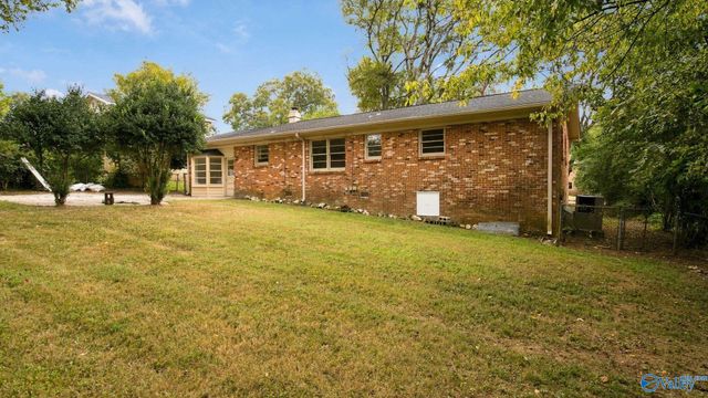513 Ronald Drive SE, Huntsville, AL 35803