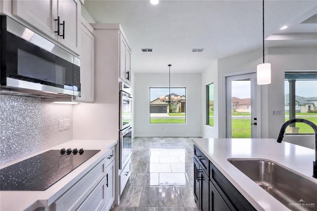 6213 Willow Wood Lane, Harlingen, TX 78552