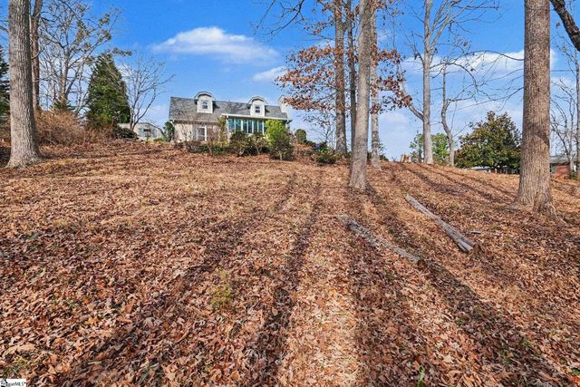 113 Grant Drive, Laurens, SC 29360