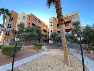 63 East AGATE Avenue 301, Las Vegas, NV 89123