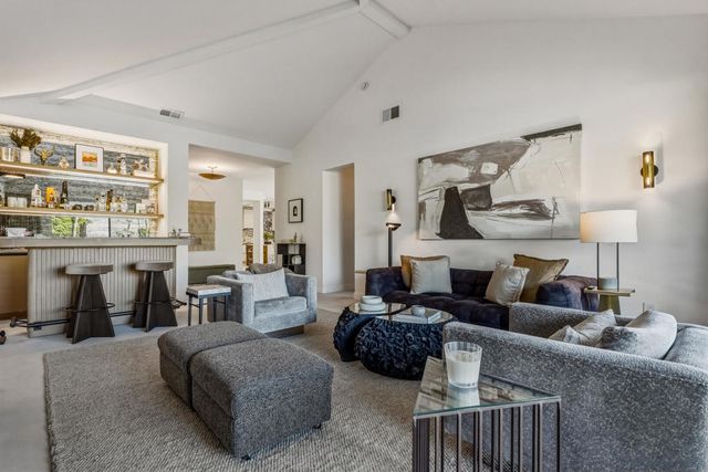 149 Lakeshore Drive, Rancho Mirage, CA 92270