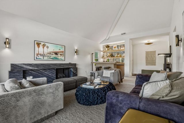 149 Lakeshore Drive, Rancho Mirage, CA 92270