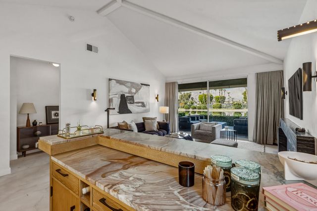 149 Lakeshore Drive, Rancho Mirage, CA 92270
