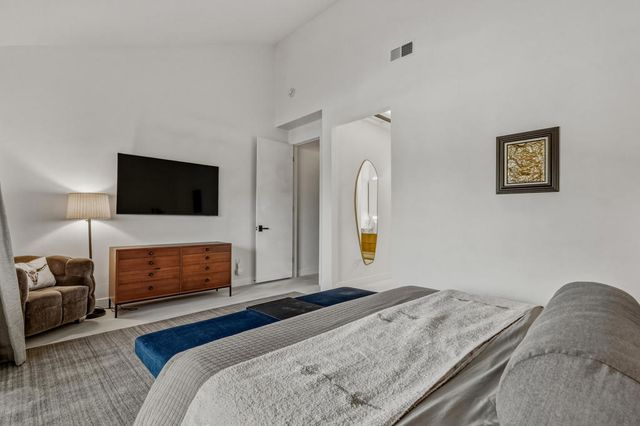 149 Lakeshore Drive, Rancho Mirage, CA 92270