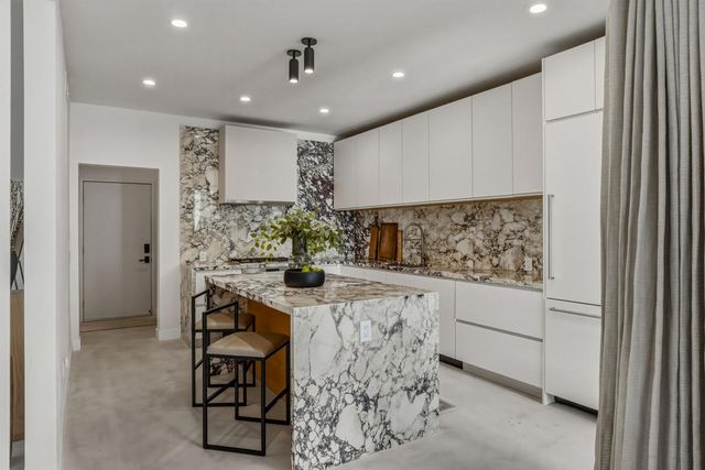 149 Lakeshore Drive, Rancho Mirage, CA 92270