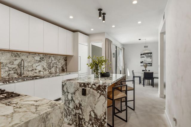 149 Lakeshore Drive, Rancho Mirage, CA 92270
