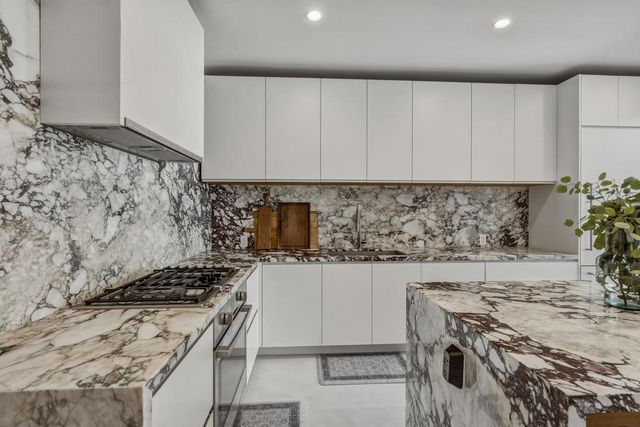 149 Lakeshore Drive, Rancho Mirage, CA 92270