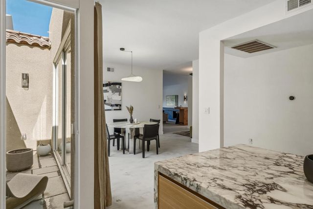 149 Lakeshore Drive, Rancho Mirage, CA 92270