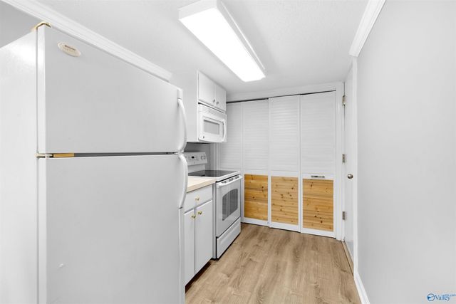 101 Ce Lee Circle, Huntsville, AL 35806