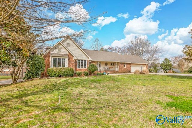 101 Ce Lee Circle, Huntsville, AL 35806