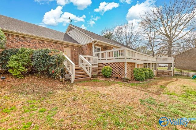 101 Ce Lee Circle, Huntsville, AL 35806