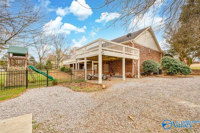 101 Ce Lee Circle, Huntsville, AL 35806