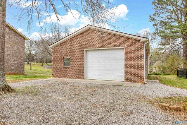 101 Ce Lee Circle, Huntsville, AL 35806