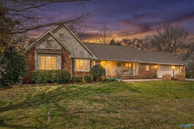 101 Ce Lee Circle, Huntsville, AL 35806