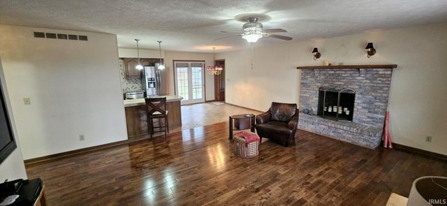 3653 W County Road 200, New Castle, IN 47362