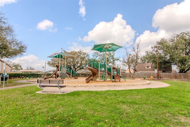 11731 Mclain Boulevard, Houston, TX 77071