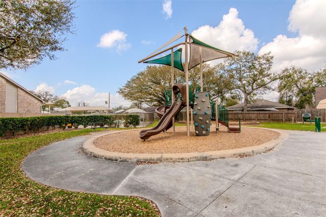 11731 Mclain Boulevard, Houston, TX 77071