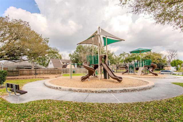 11731 Mclain Boulevard, Houston, TX 77071