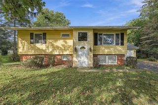 4800 Boncrest Road, Clarence, NY 14221
