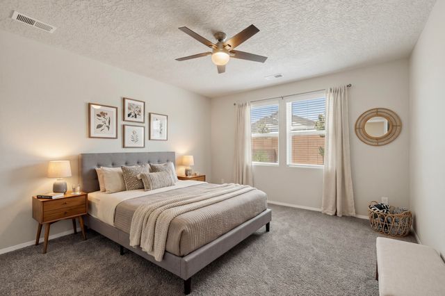 909 Tazanita Loop SE, Rio Rancho, NM 87124