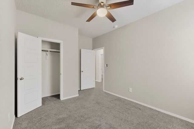909 Tazanita Loop SE, Rio Rancho, NM 87124