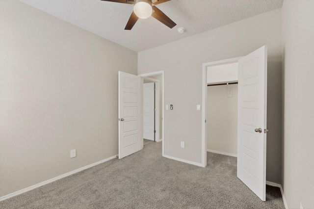 909 Tazanita Loop SE, Rio Rancho, NM 87124