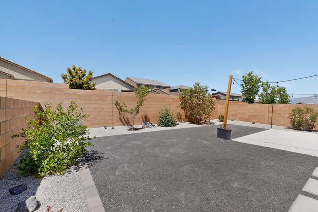 909 Tazanita Loop SE, Rio Rancho, NM 87124