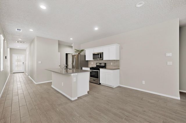 909 Tazanita Loop SE, Rio Rancho, NM 87124