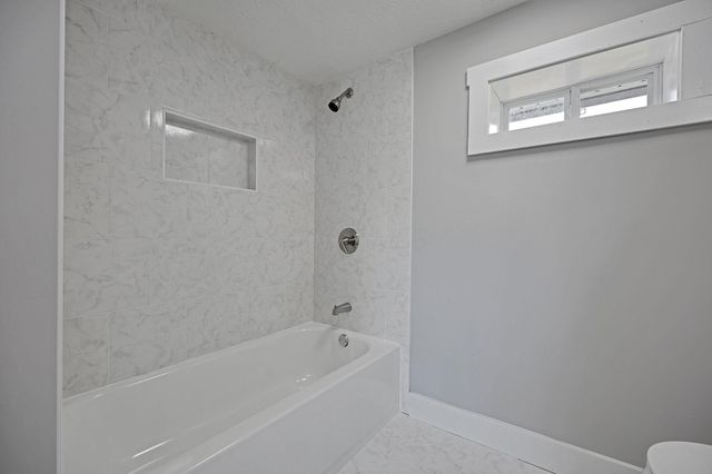 8620 Lithopolis Road NW, Carroll, OH 43112
