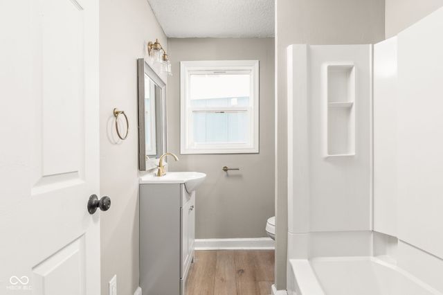 2921 E Brookside Avenue, Indianapolis, IN 46218