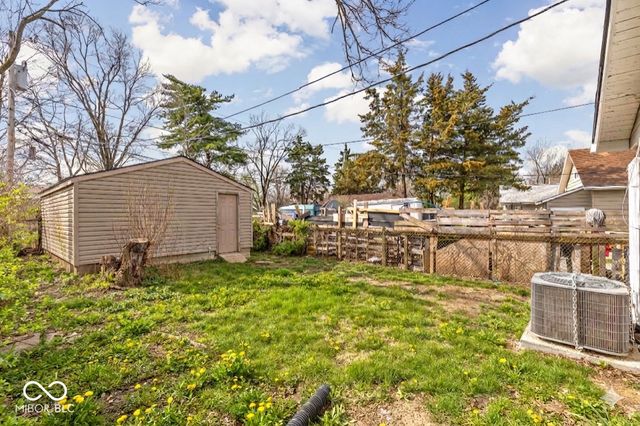 2921 E Brookside Avenue, Indianapolis, IN 46218