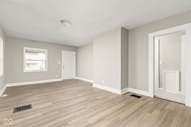 2921 E Brookside Avenue, Indianapolis, IN 46218