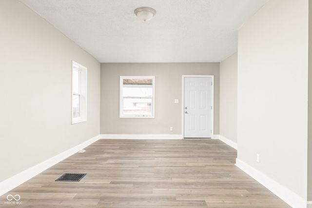 2921 E Brookside Avenue, Indianapolis, IN 46218