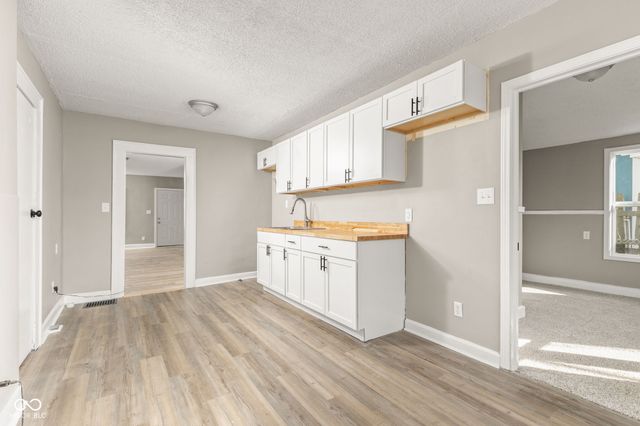 2921 E Brookside Avenue, Indianapolis, IN 46218