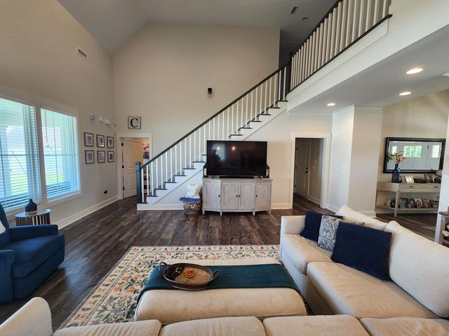 301 Oconee Dr, Midland City, AL 36350