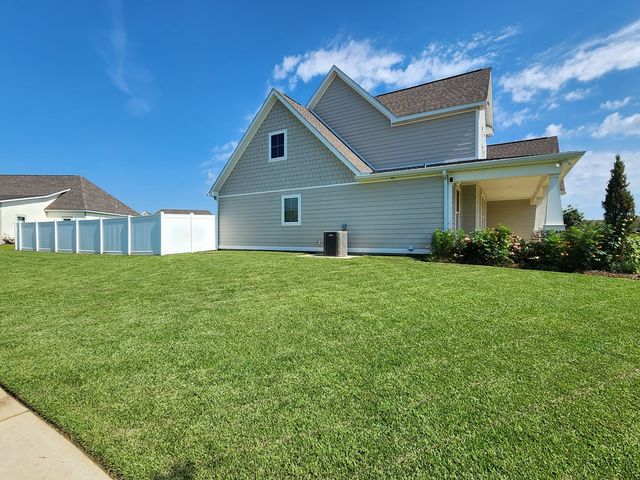 301 Oconee Dr, Midland City, AL 36350